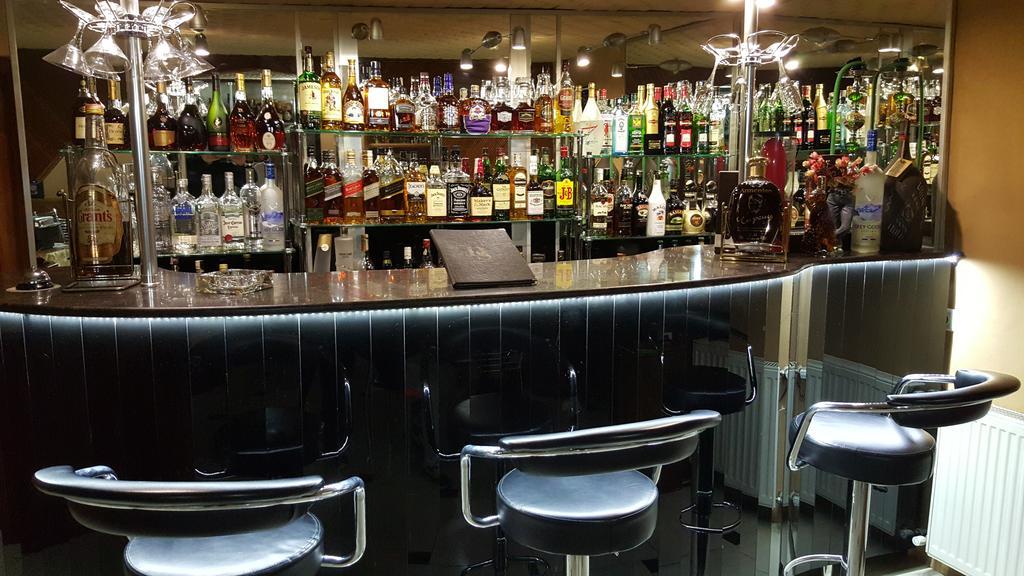 Danisimo Hotel Тбилиси Екстериор снимка