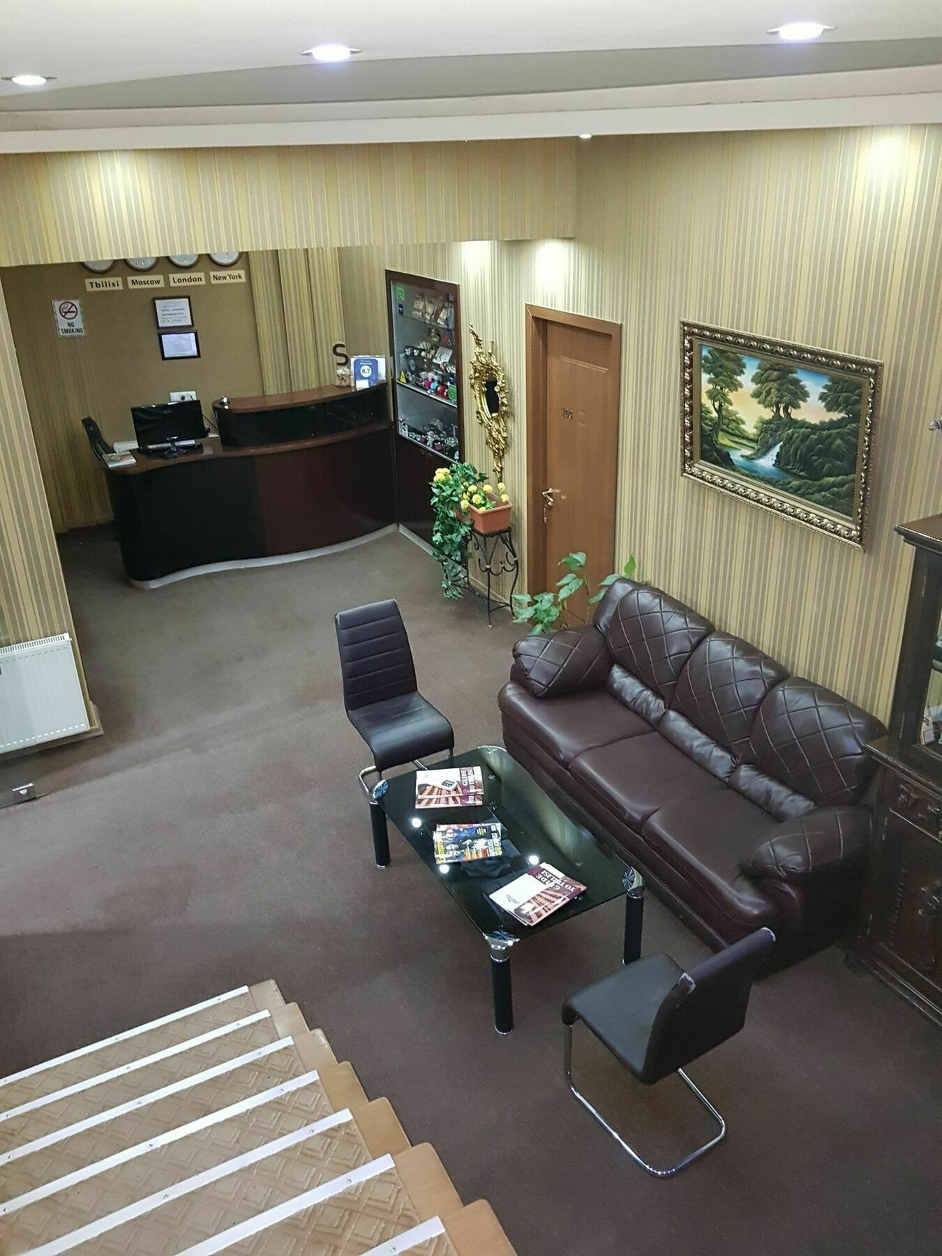 Danisimo Hotel Тбилиси Екстериор снимка