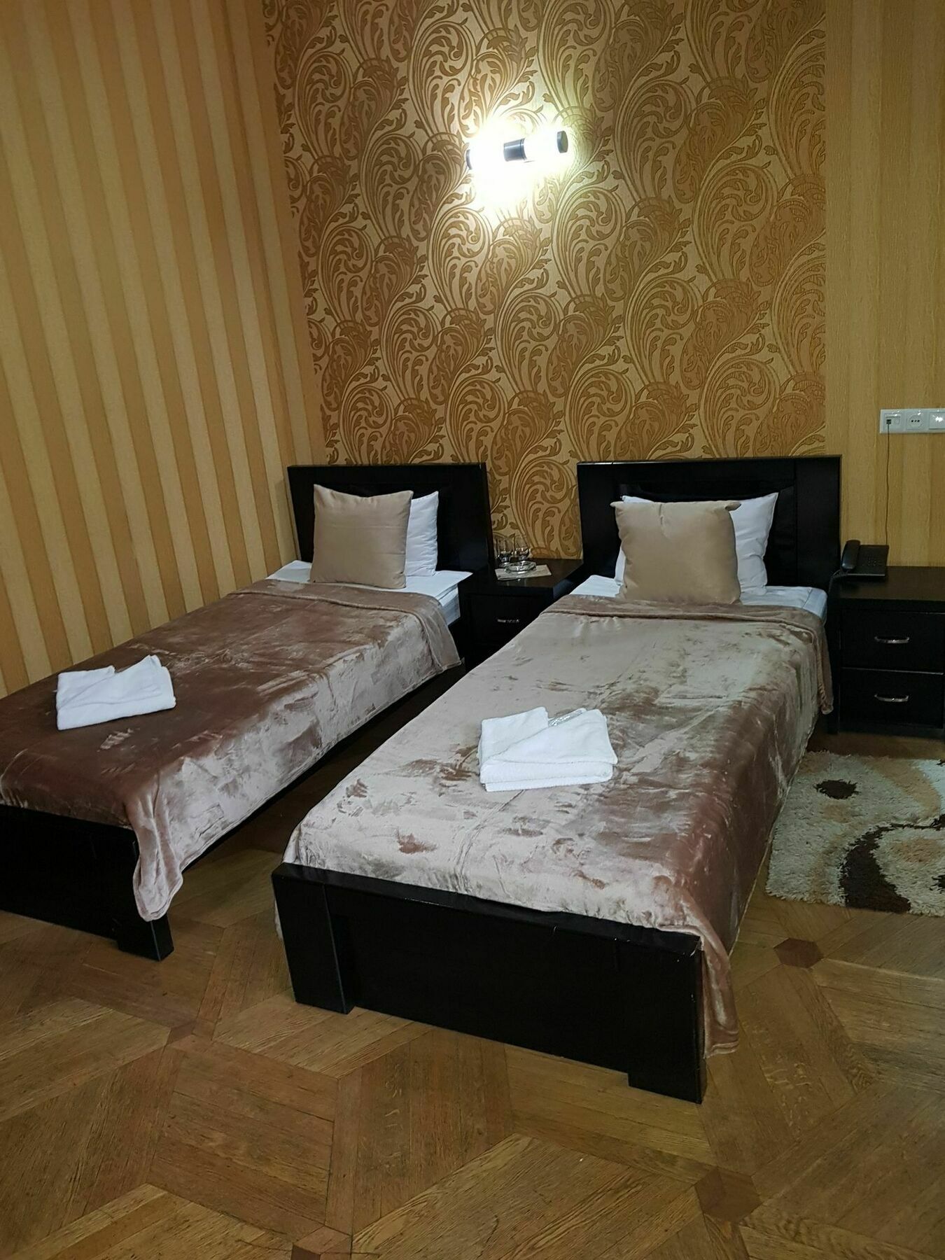 Danisimo Hotel Тбилиси Екстериор снимка