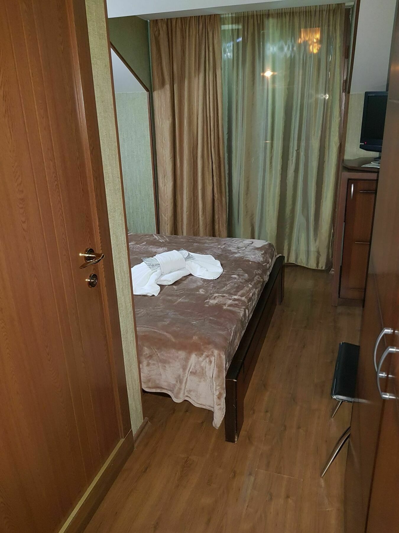 Danisimo Hotel Тбилиси Екстериор снимка