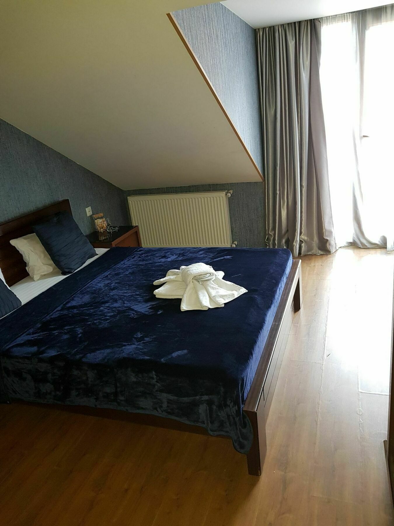 Danisimo Hotel Тбилиси Екстериор снимка
