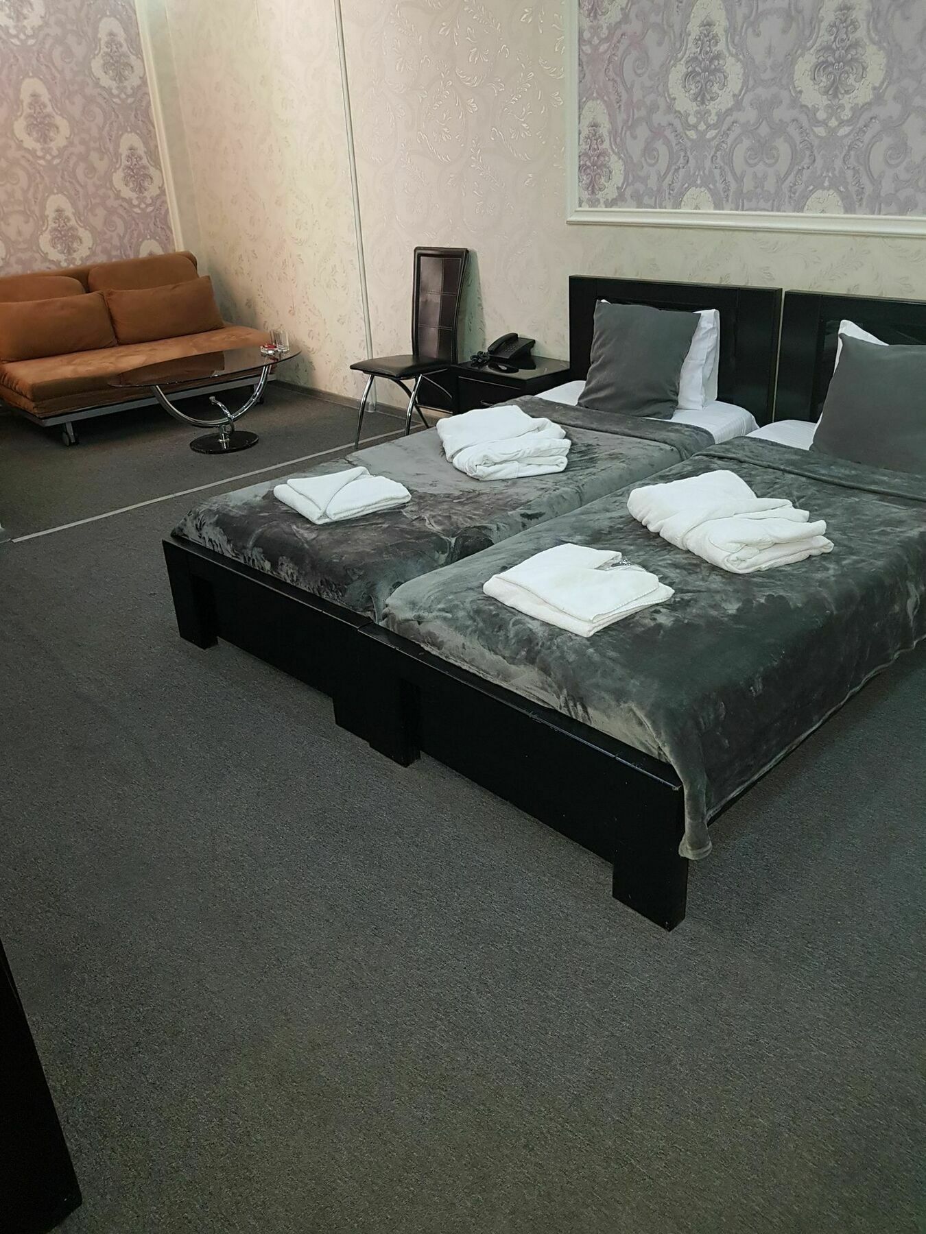 Danisimo Hotel Тбилиси Екстериор снимка