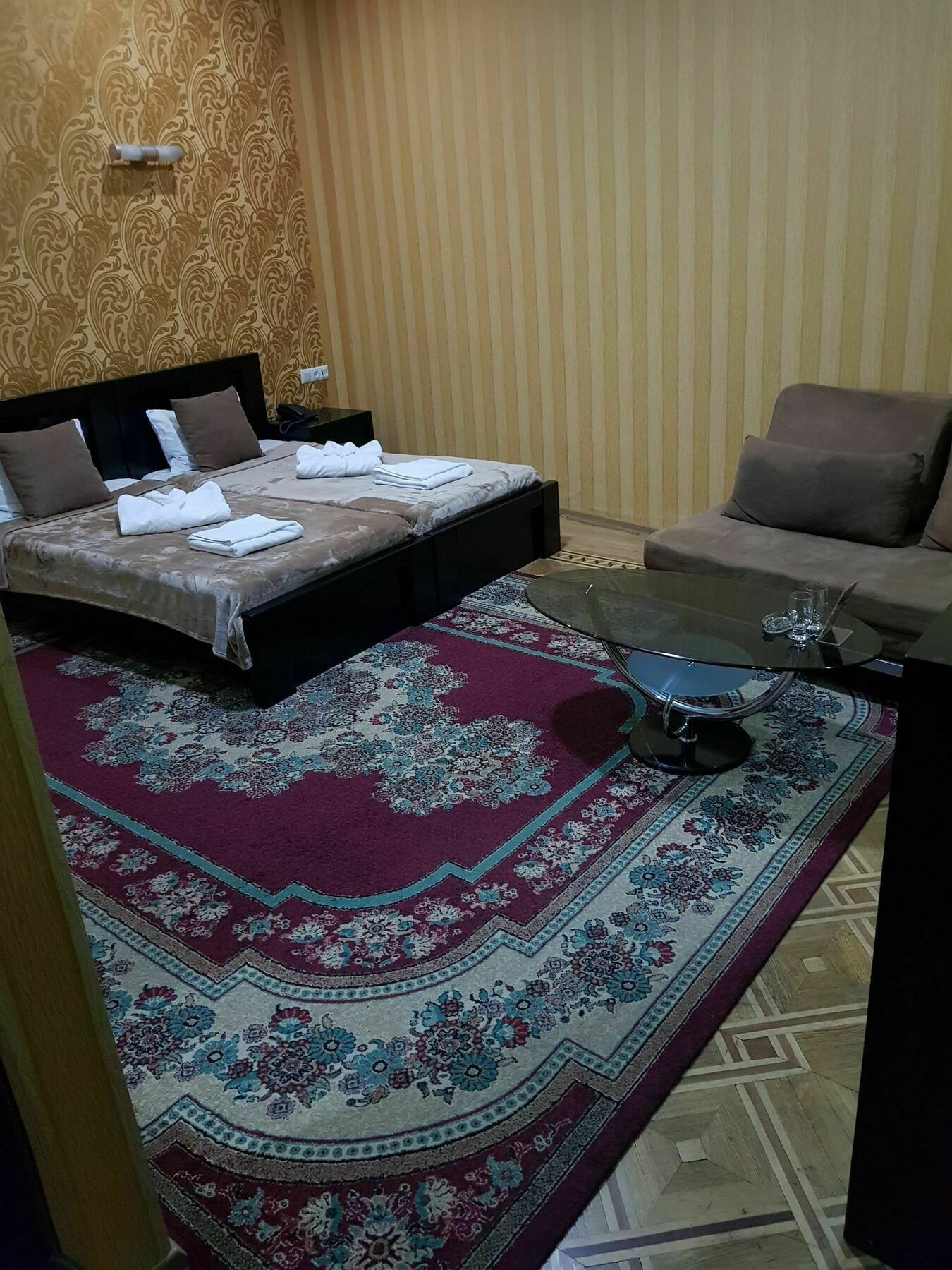 Danisimo Hotel Тбилиси Екстериор снимка